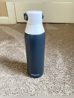 Brita 20oz Premium Stainless Steel Filtered Water Bottle